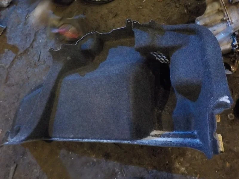 Обшивка багажника Volkswagen Polo V (2009—2015)  Право