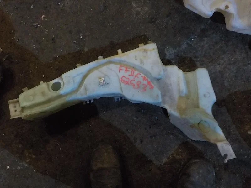 бачок стеклоомывателя Ford Focus II (2005—2008)