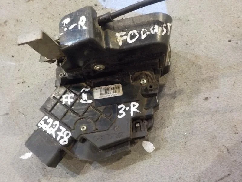 Замок двери Ford Focus II рестайлинг (2007—2011) Зад Право