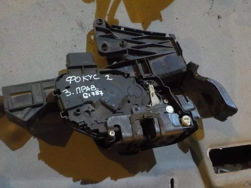 Замок двери Ford Focus II рестайлинг (2007—2011) Зад Право