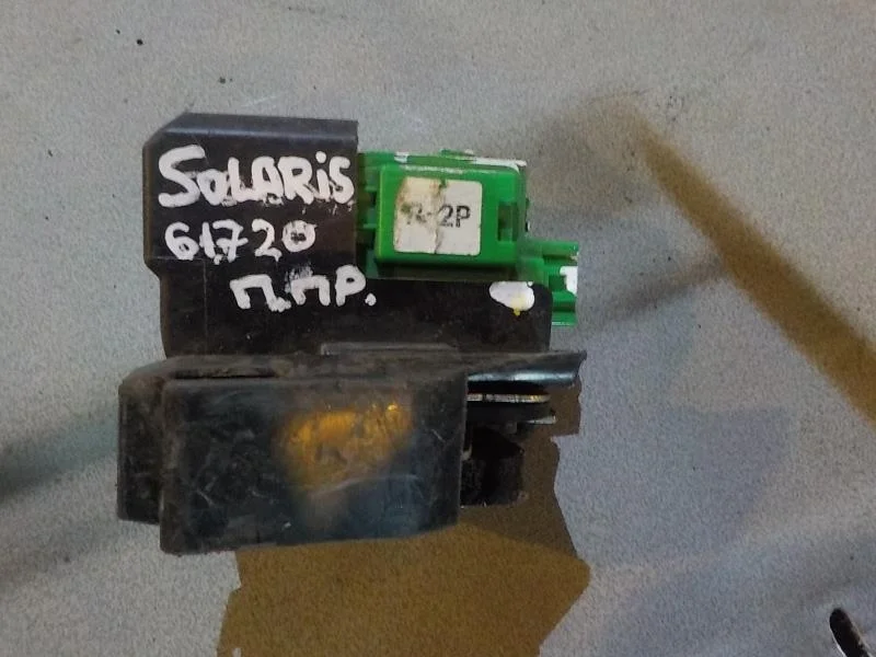 Замок двери Hyundai Solaris I (2010—2014) Перед Право