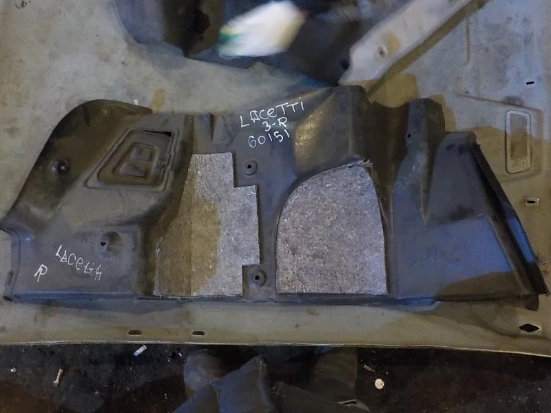 Обшивка багажника Chevrolet Lacetti I (2004—2013)  Право