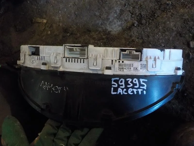 Панель приборов Chevrolet Lacetti I (2004—2013)