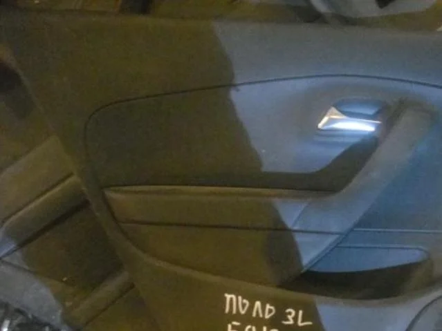 Обшивка двери Volkswagen Polo V (2009—2015) Зад Лево