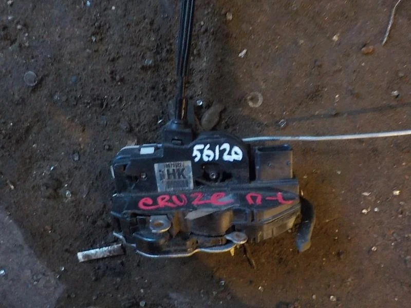 Замок двери Chevrolet Cruze I (2009—2012) Перед Лево