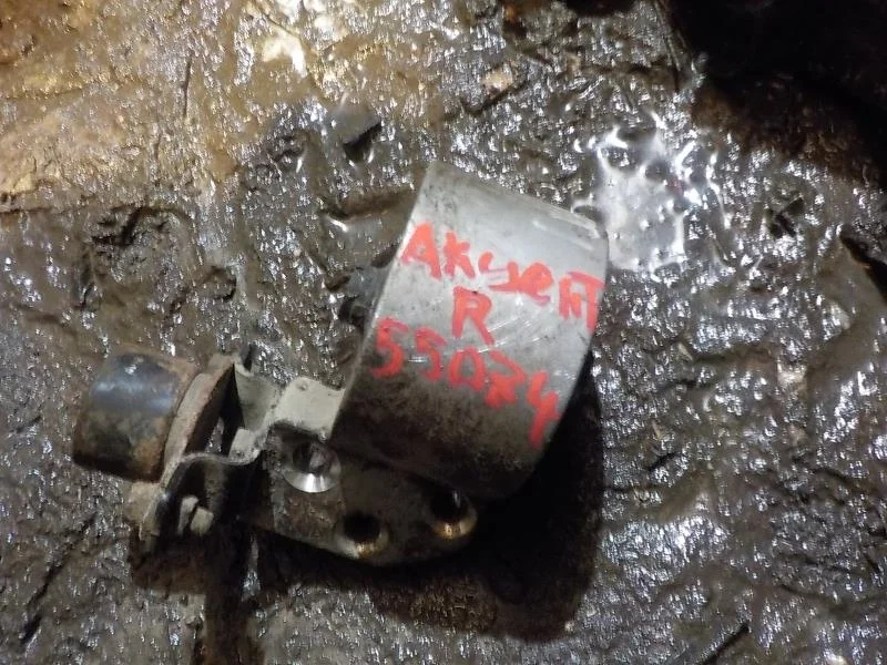 Опора двигателя Hyundai Accent II (1999—2012)  Право