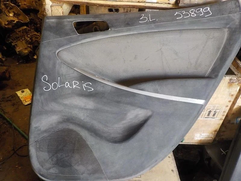 Обшивка двери Hyundai Solaris I (2010—2014) Зад Право