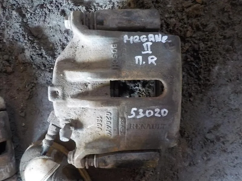 суппорт Renault Scenic II (2003—2006) Перед Право