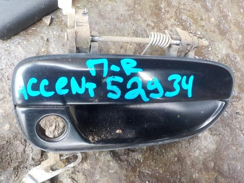 ручка двери внешняя Hyundai Accent III (2006—2011) Перед Право