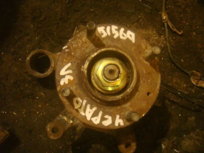 кулак поворотный Kia Cerato I (2003—2007) Зад Лево