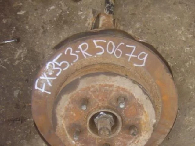 кулак поворотный Infiniti FX45 I (2002—2006) Зад Право