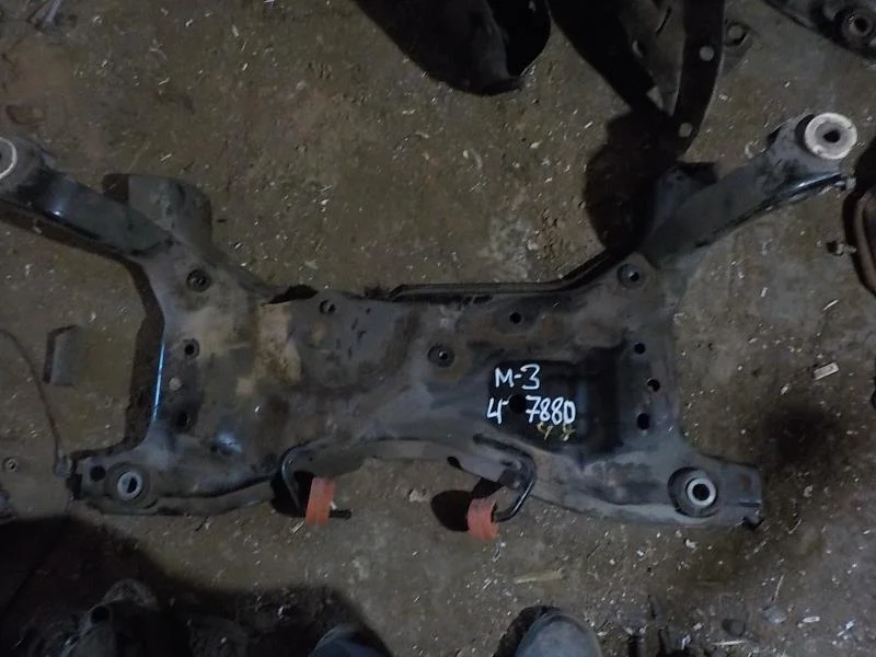 Подрамник Mazda 3 BK рестайлинг (2006—2009) Перед