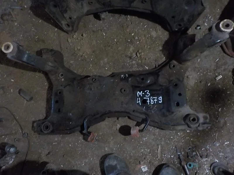 Подрамник Mazda 3 BK рестайлинг (2006—2009) Перед