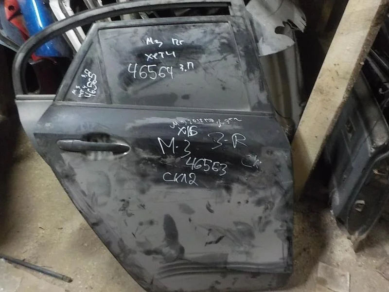 Дверь Mazda 3 BL (2008—2011) Зад Право