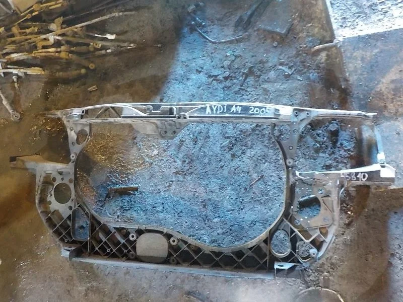 Телевизор Audi A4 B7 (2004—2009)