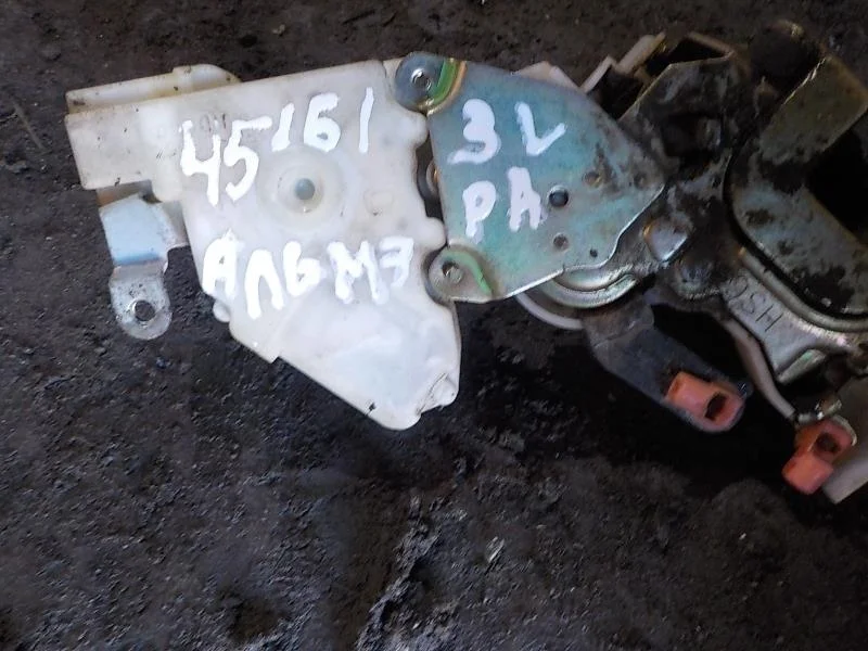 Замок двери Nissan Almera N16 (2000—2003) Зад Лево