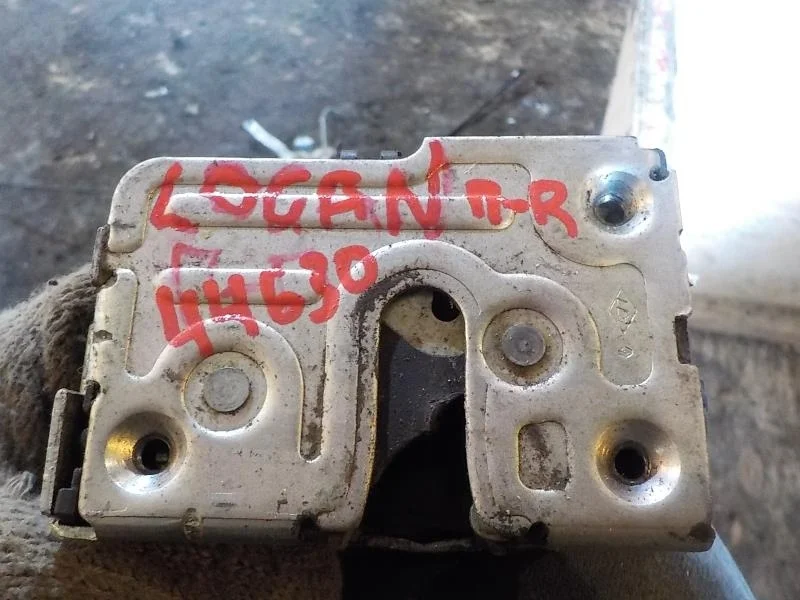 Замок двери Renault Logan I (2004—2009) Перед Право