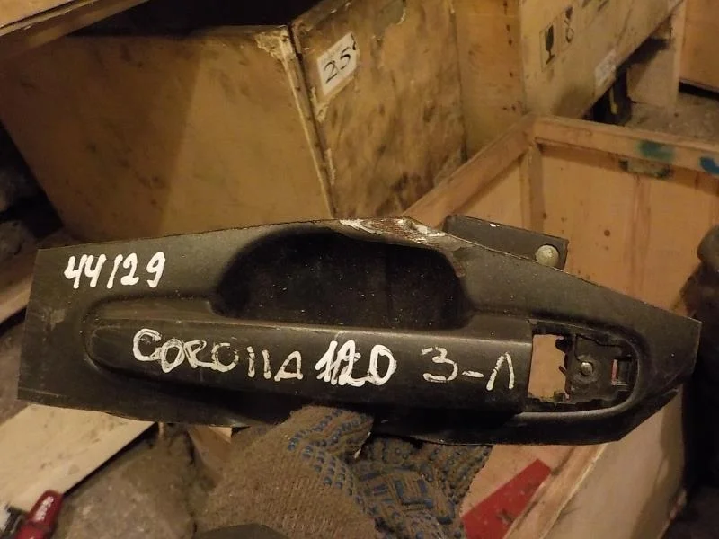 ручка двери внешняя Toyota Avensis T250 (2003—2006) Зад Лево