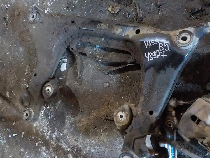 Подрамник Volkswagen Passat B5 рестайлинг (2000—2005) Перед