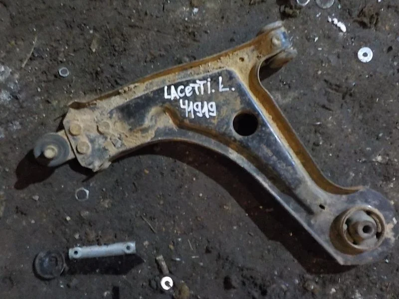 Рычаг Chevrolet Lacetti I (2004—2013) Перед Лево