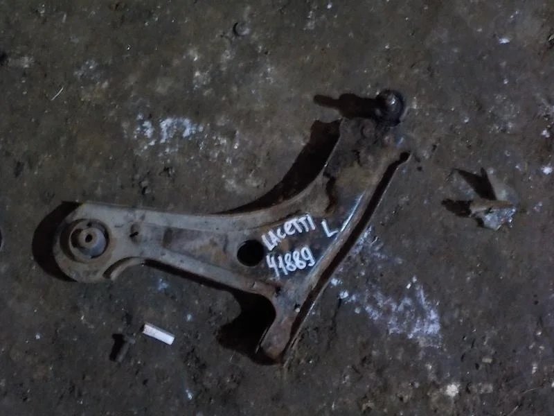 Рычаг Chevrolet Lacetti I (2004—2013) Перед Лево
