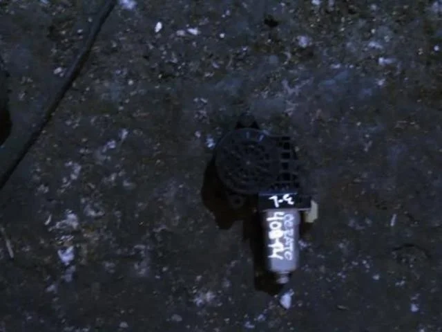 Мотор стеклоподъемника Kia Cerato I (2003—2007) Зад Лево