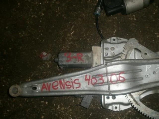 Стеклоподъемник Toyota Avensis T250 (2003—2006) Зад Право