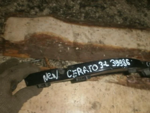 кронштейн бампера Kia Cerato II (2008—2013) Зад Лево