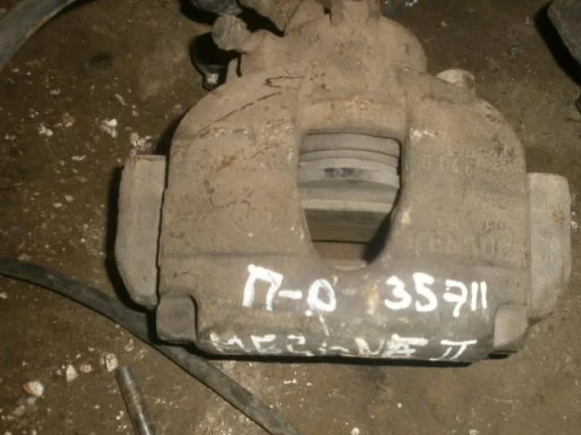 суппорт Renault Scenic II (2003—2006) Перед Право