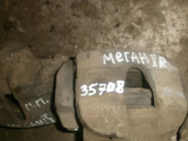 суппорт Renault Scenic II (2003—2006) Перед Право