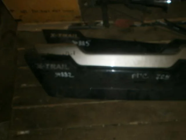 накладка обшивки багажника Nissan X-Trail II (2007—2011)