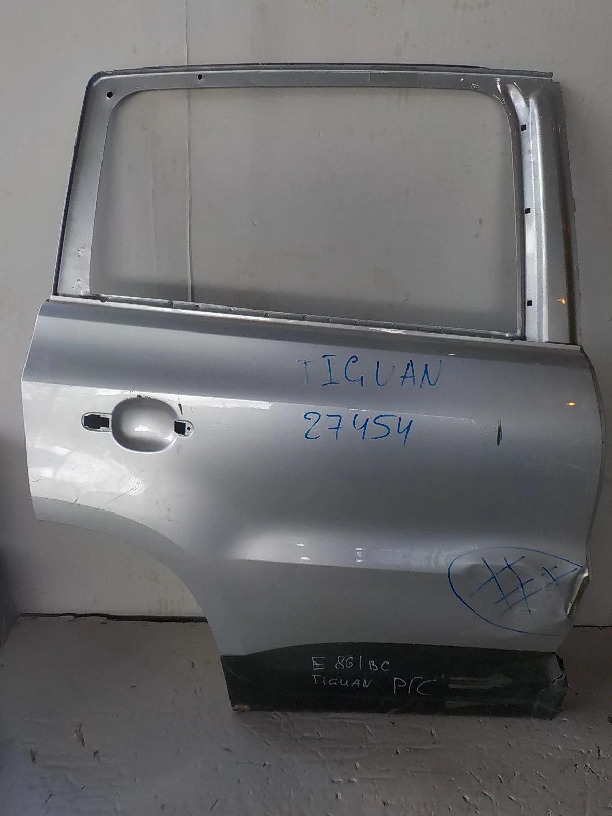 Дверь Volkswagen Tiguan I (2007—2011) Зад Право