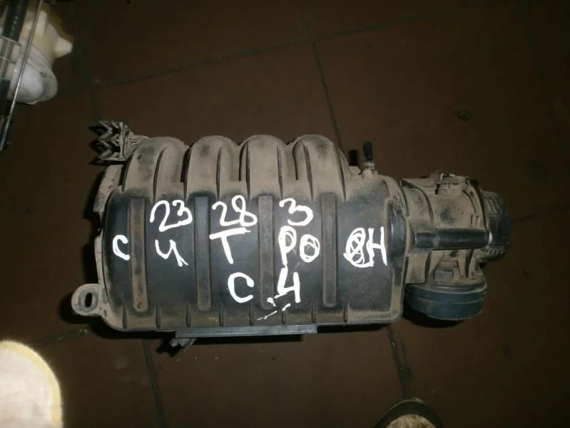 Коллектор впускной Peugeot 206 I (1998—2012)