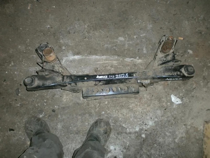 Балка задняя Toyota Avensis T250 (2003—2006) Зад