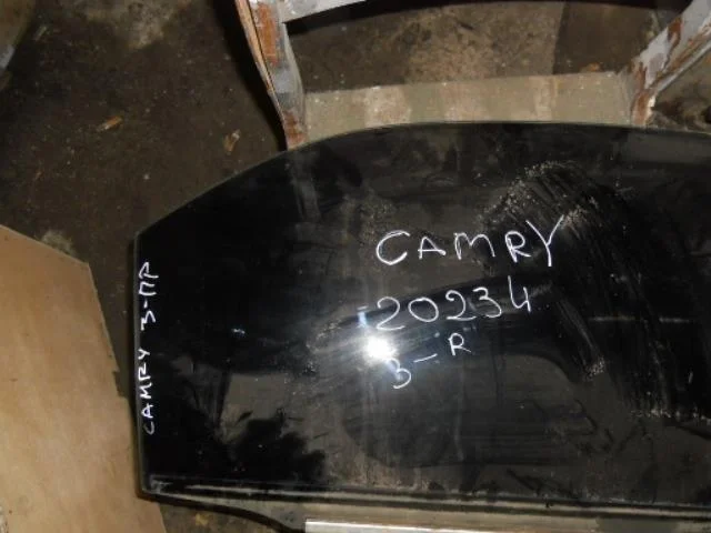 стекло Toyota Camry XV30 (2001—2006) Зад Право