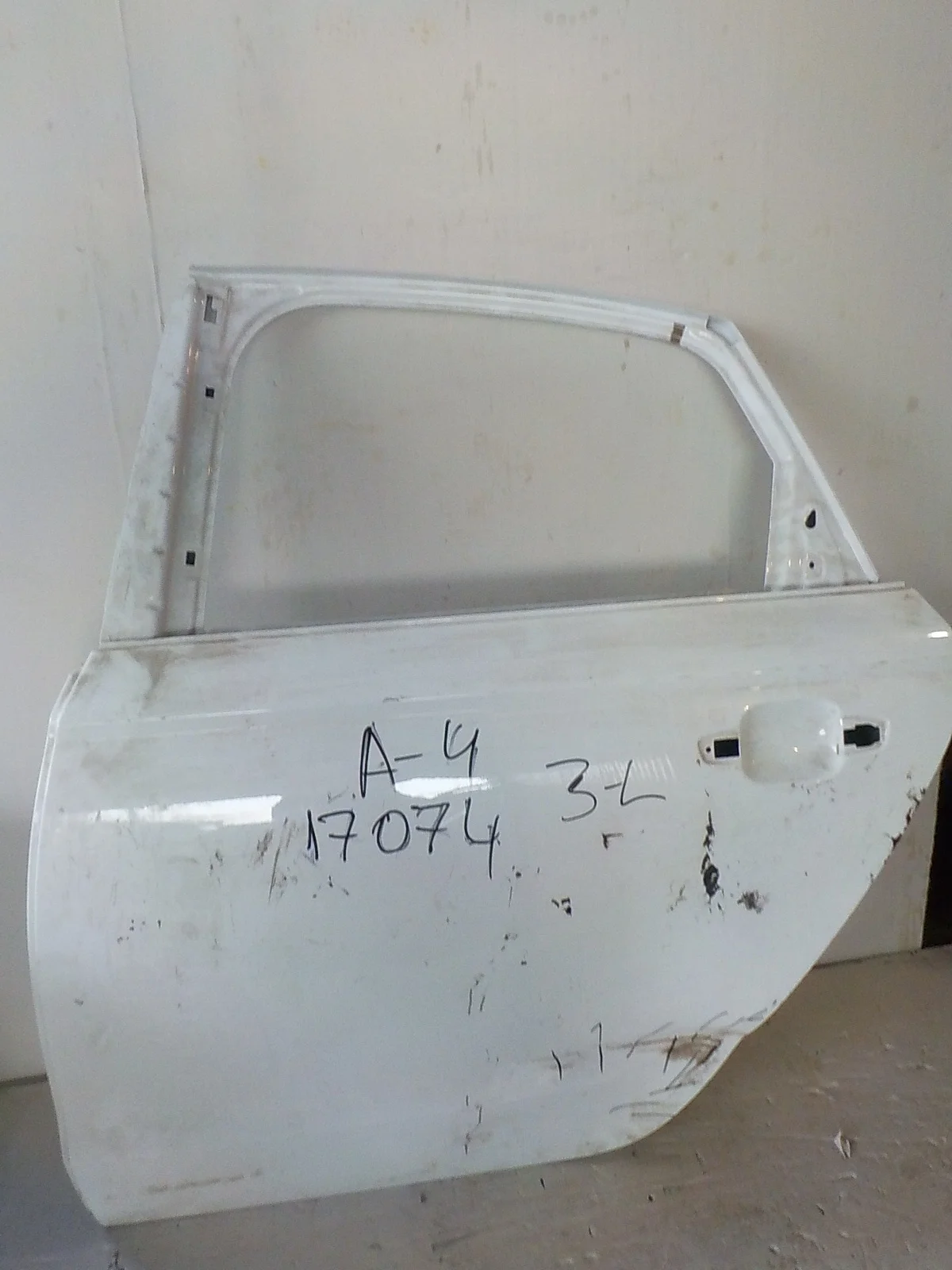 Дверь Audi A4 B8 (2007—2012) Зад Лево