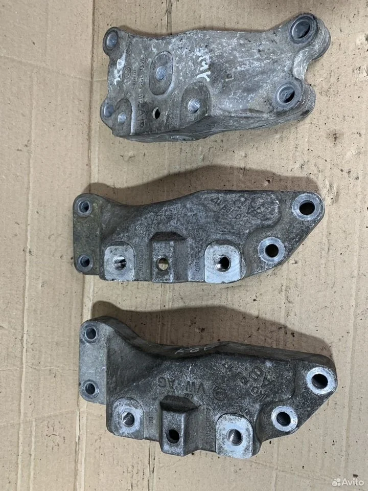 Кронштейн мкпп vw skoda audi 1к0199117аg