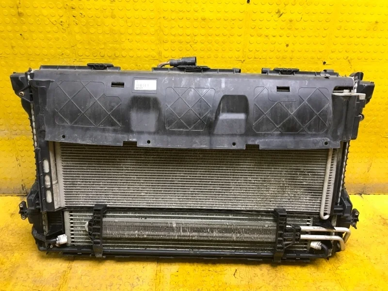 Радиатор ДВС Porsche Panamera 2014 97010613102 970 CWAA