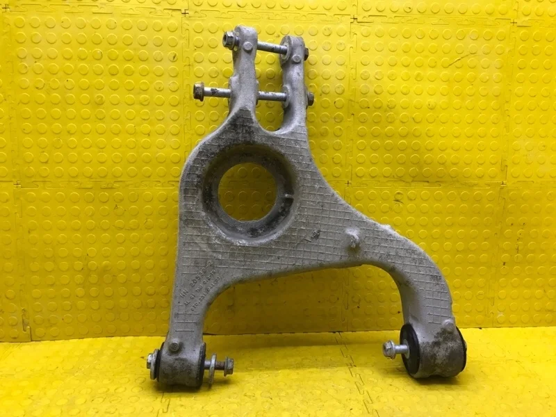 Рычаг подвески Porsche Panamera 2014 97033104102 970 CWAA, задний левый