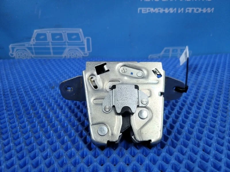 Замок багажника Mercedes-Benz C-Class 2012 A2047400735 W204 М274910