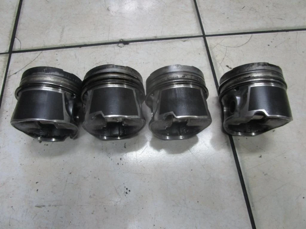 Поршень дизель Mercedes-Benz