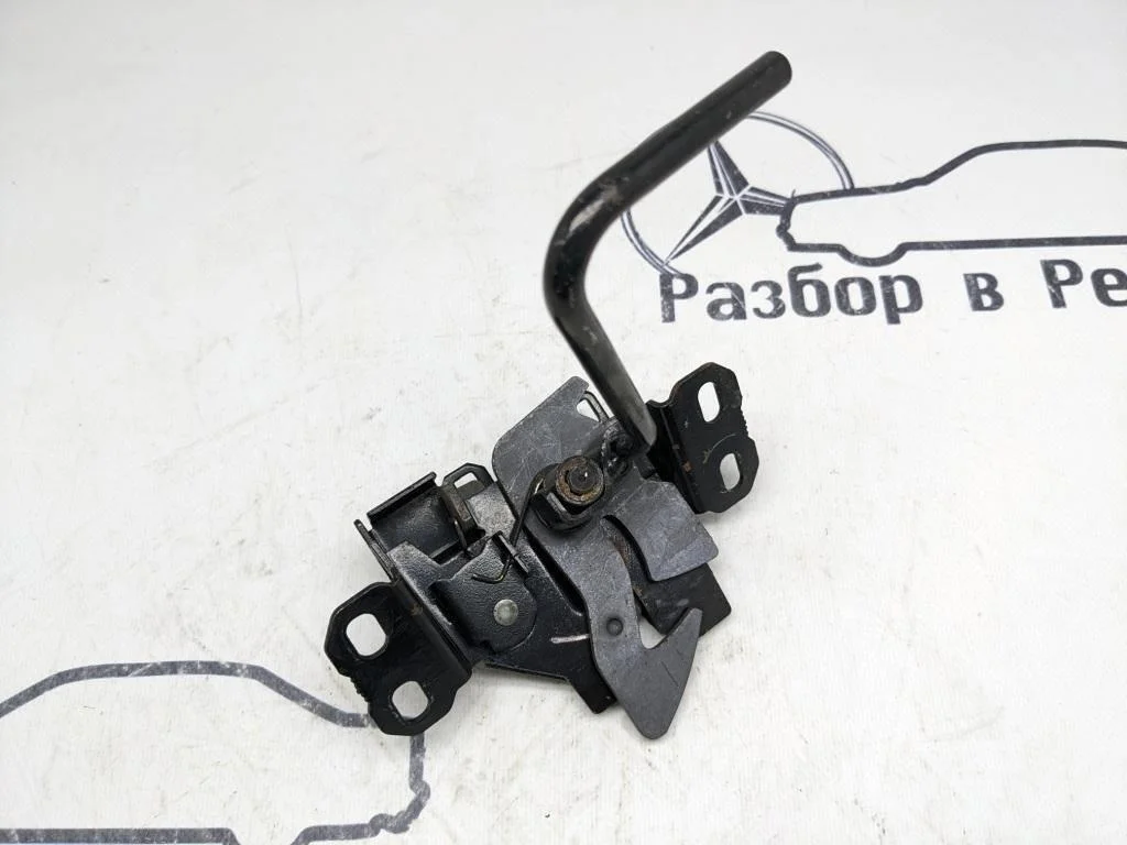 Замок капота Mercedes-Benz