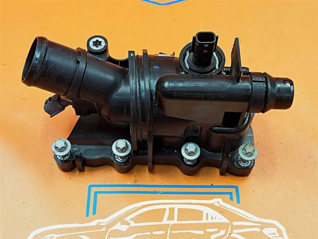 Термостат Mercedes-Benz