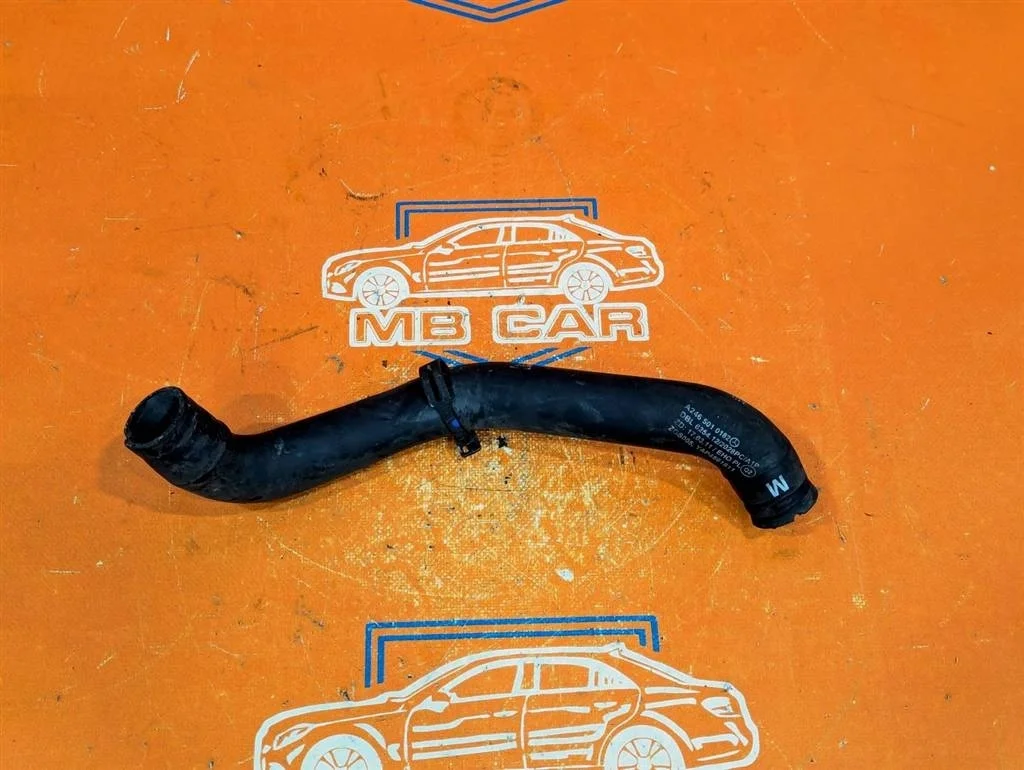 Патрубок радиатора Mercedes-Benz