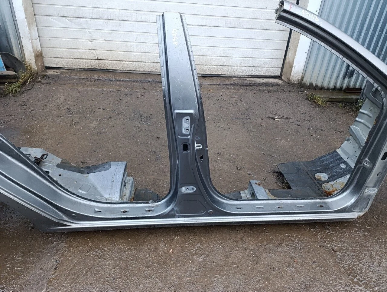 Порог со стойкой правый Cerato 2009-2013