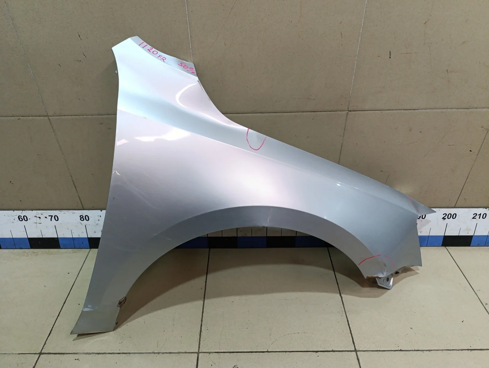 Крыло переднее правое Jetta 2011>