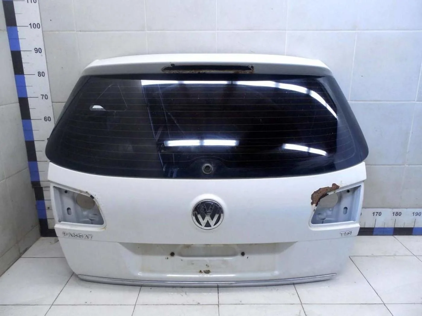 Дверь багажника со стеклом Passat [B6] 2005-2010