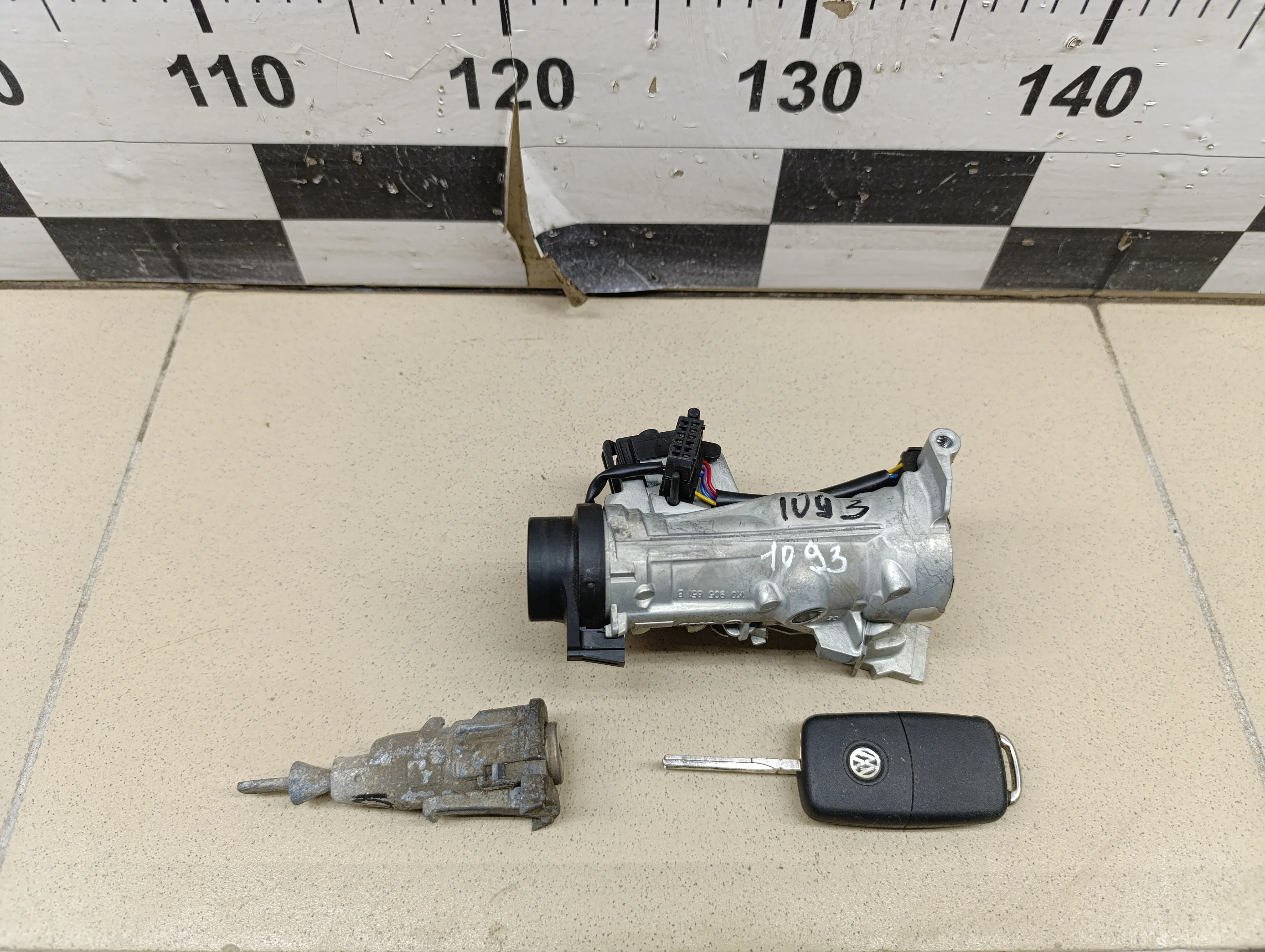 Замок зажигания Rapid 2013>