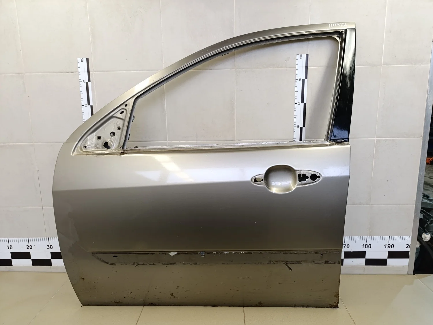 Дверь передняя левая Focus I 1998-2004