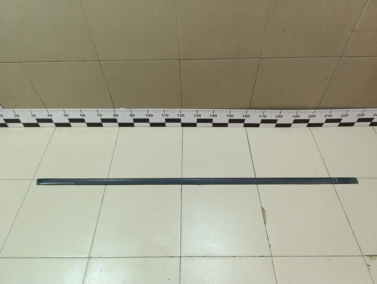 Накладка на порог (наружная) Touran 2003-2010